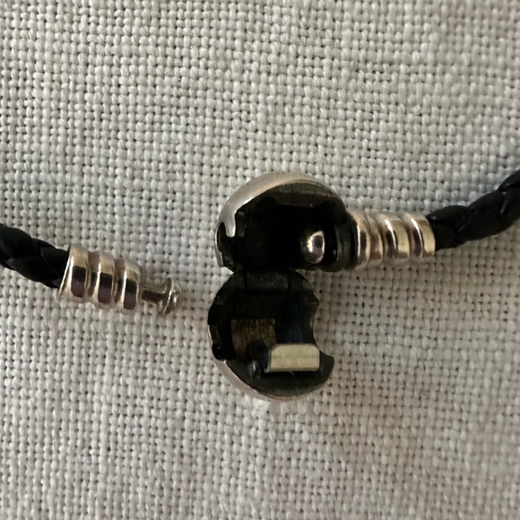 Pandora braided cord black leather choker with silver ball clasp. 7” diameter - Picture 3 of 3